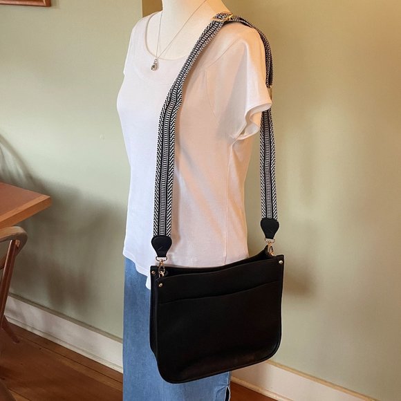 Beautiful Vegan Boho Crossbody Handbag and Purse Set (Black) - Picture 3 of 11